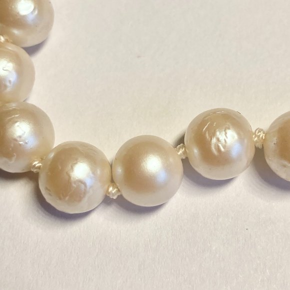 Vintage Ivory White Pearl Necklace 18" 6mm Hand Knotted Princess Length Taiwan - Picture 8 of 10